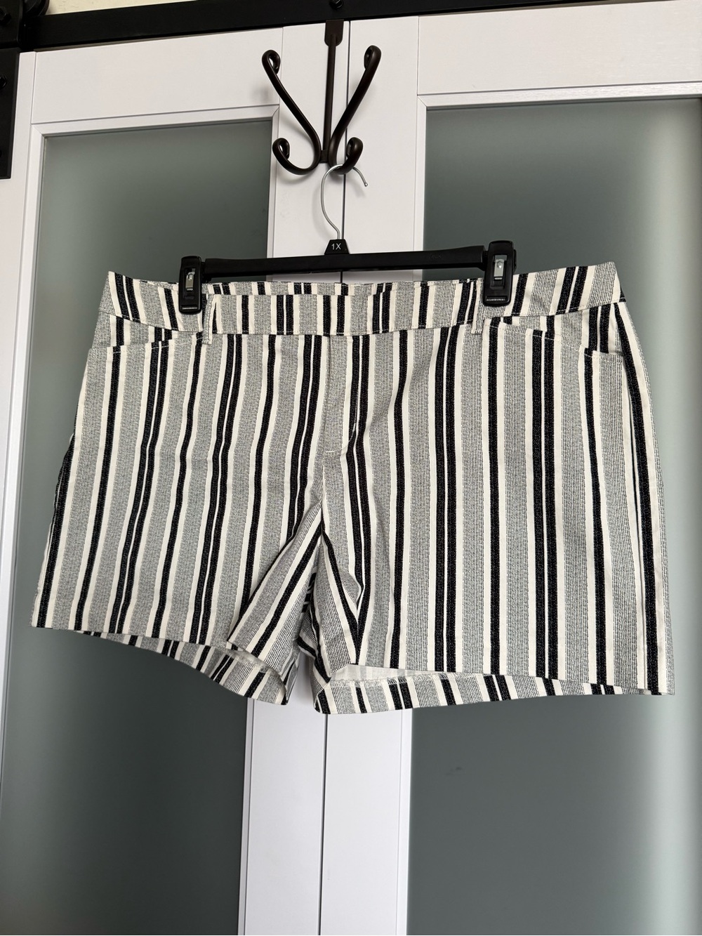 Old Navy “Pixie” Mid Rise Black & White Striped Women’s Shorts